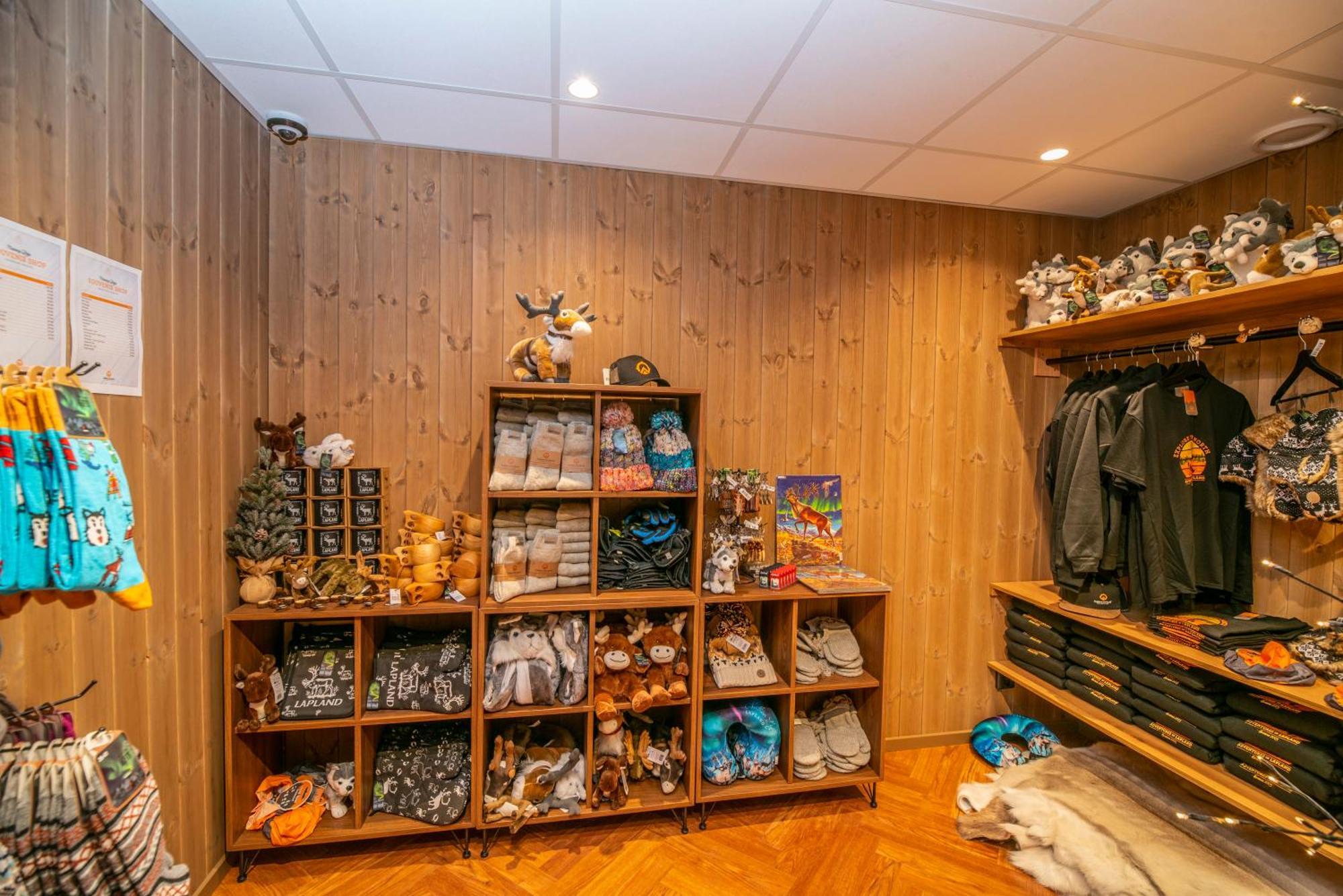 Matarengi Lodge Overtornea Екстериор снимка