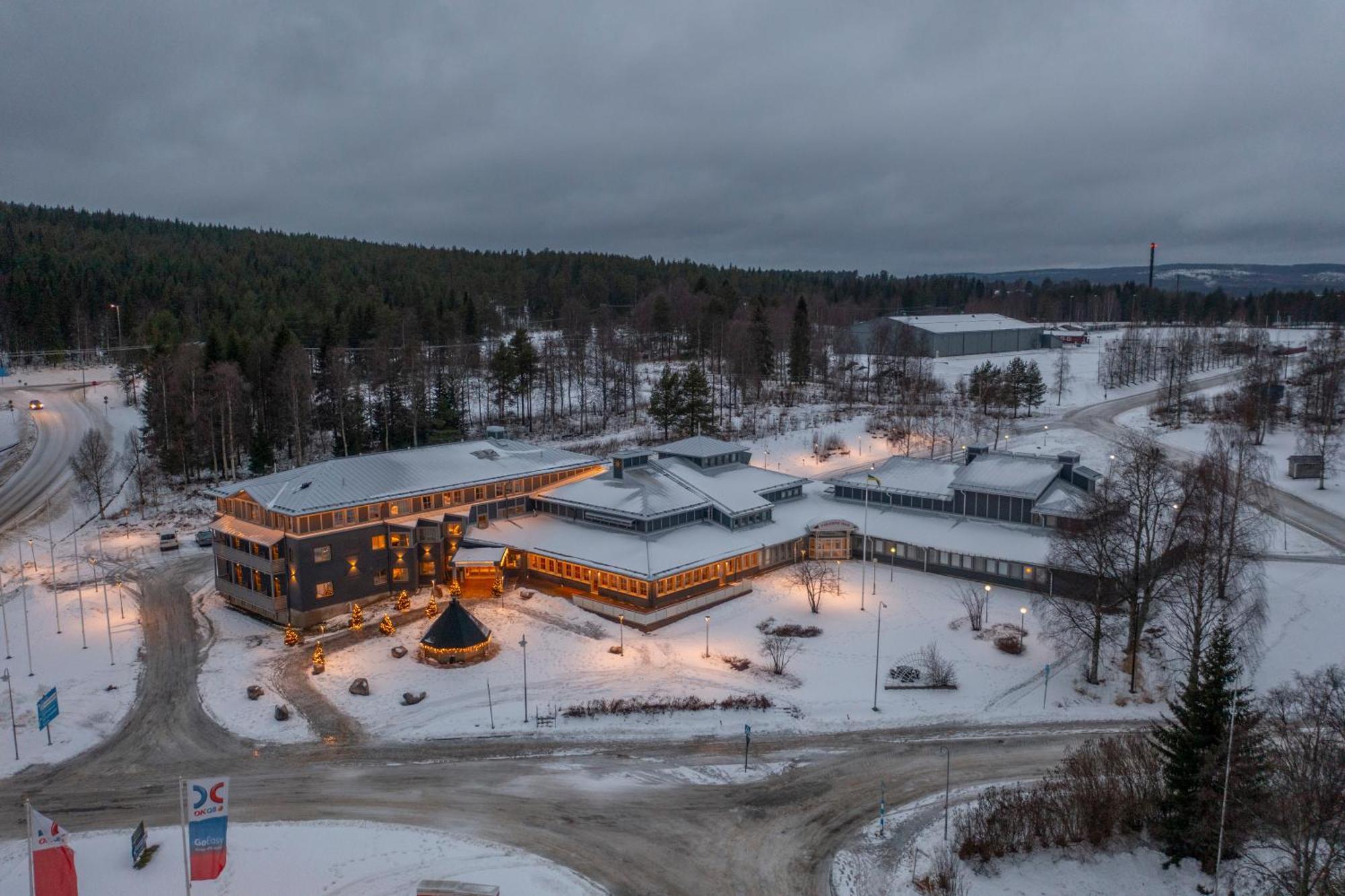 Matarengi Lodge Overtornea Екстериор снимка